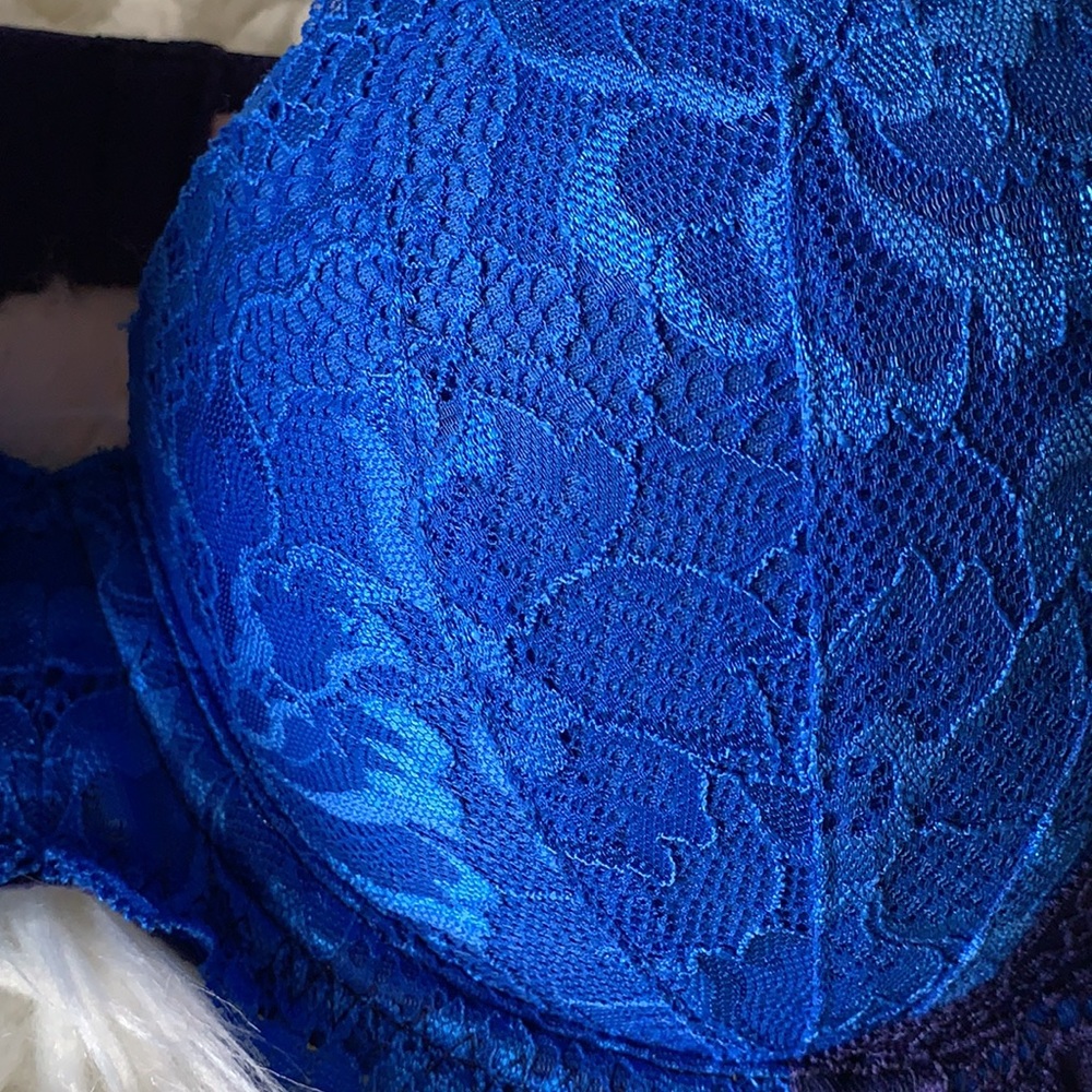 🌟VICTORIAS SECRET PUSH-UP BRA🌟 - Picture 2 of 8
